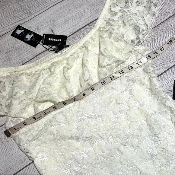 EXPRESS Off The Shoulder Ruffle Lace Thong Bodysuit - Picture 13 of 16